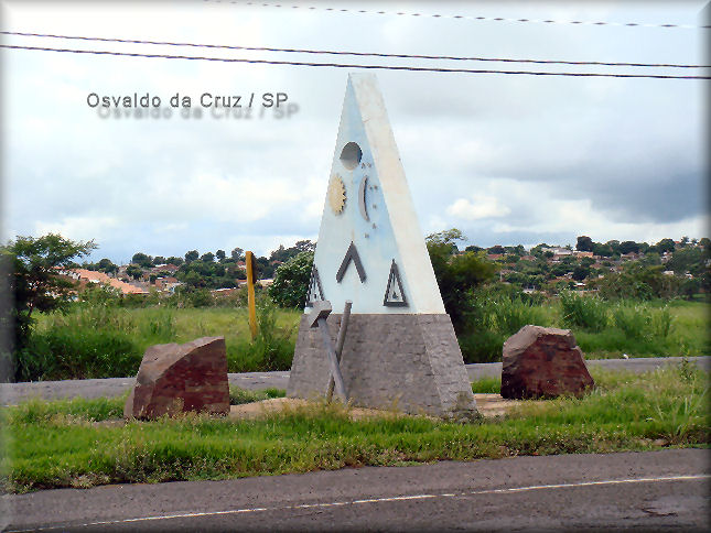 Monumento Maçônico Osvaldo da Cruz / SP